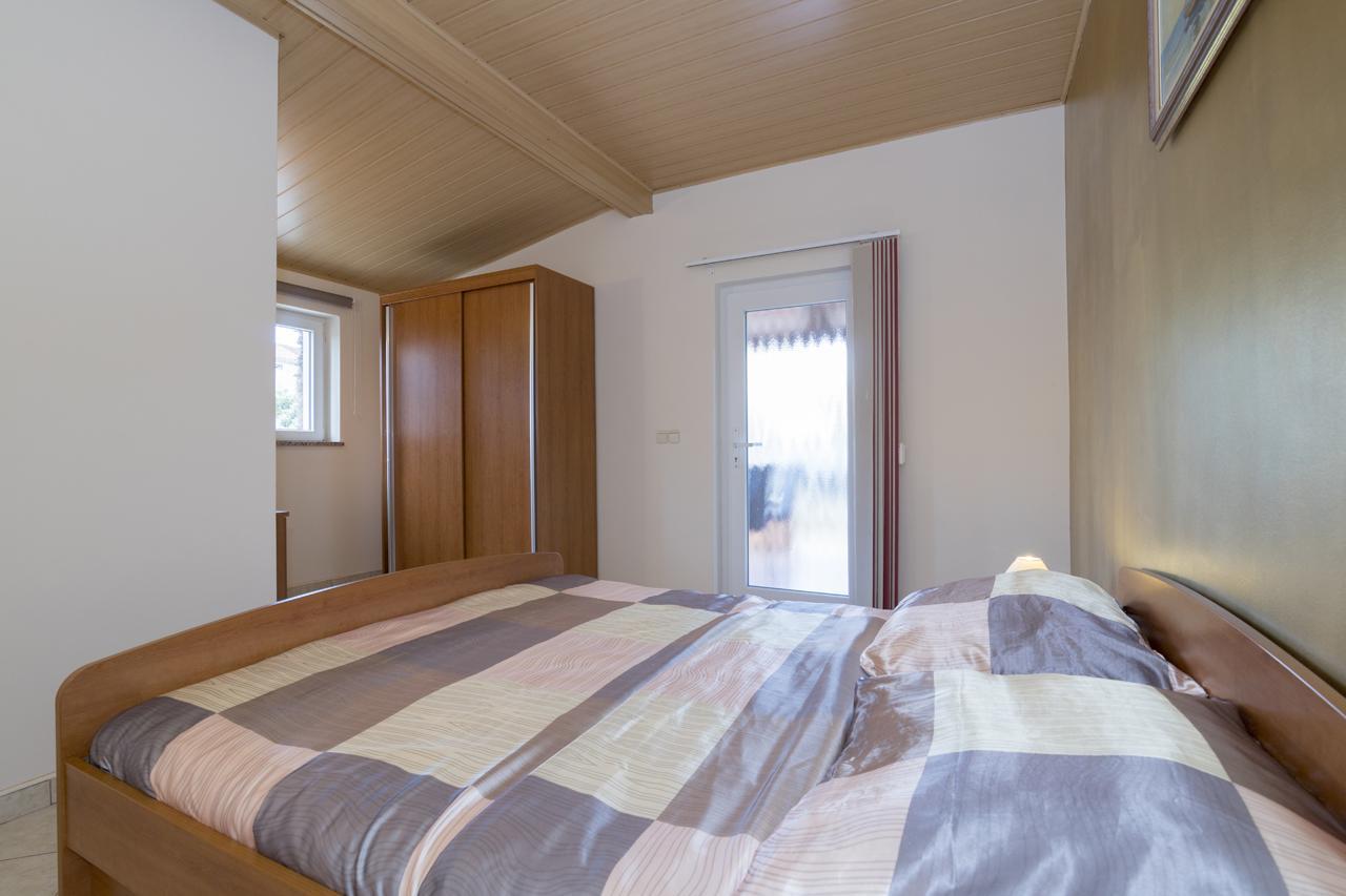 Apartments Kori Funtana Εξωτερικό φωτογραφία