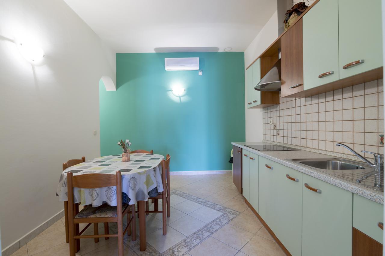 Apartments Kori Funtana Εξωτερικό φωτογραφία