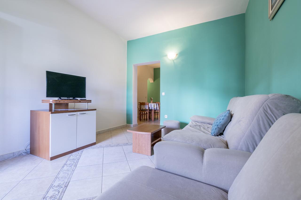 Apartments Kori Funtana Εξωτερικό φωτογραφία